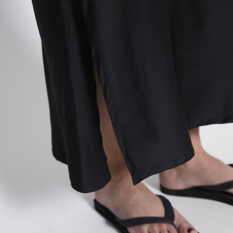 V-neck satin dress "Diane" Black